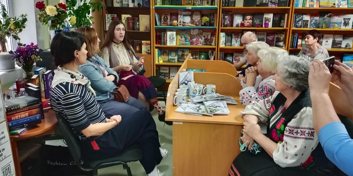 зустріч Гостомель Гостомель, зустріч у місцевій бібліотеці проєкту «Фантастичні talk(s)»