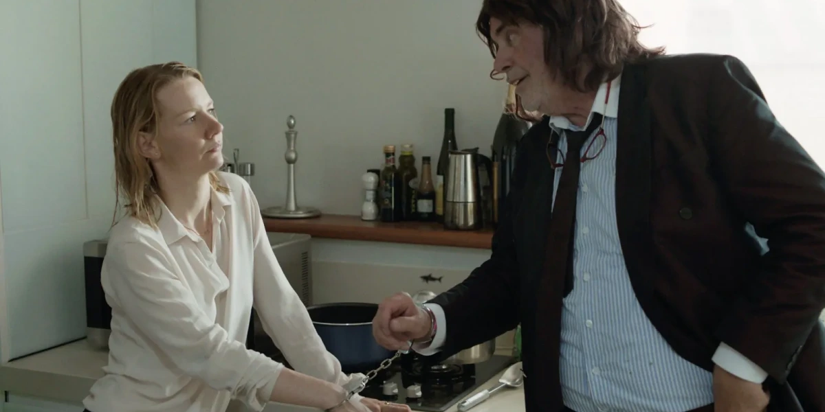 «Тонні Ердман» (нім. Toni Erdmann). Режисерка — Марен Аде