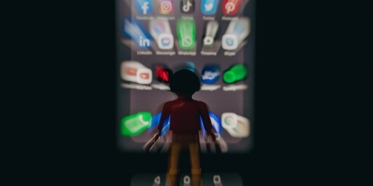 Як соцмережі впливають на мозок і психічне здоров’я_