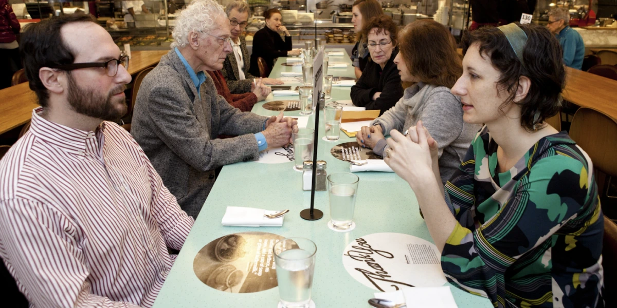 Елісон Ноулз «Однаковий ланч»