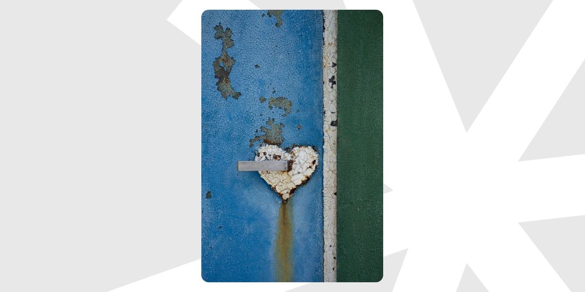 Metal door heart from Yevsuh
